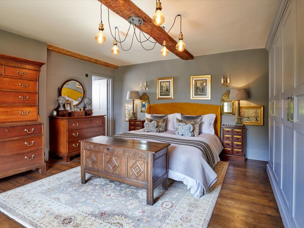 6 bed detached house for sale in Luddington, Nr Stratford Upon Avon, Stratford-Upon-Avon, Warwickshire CV37, £2,500,000