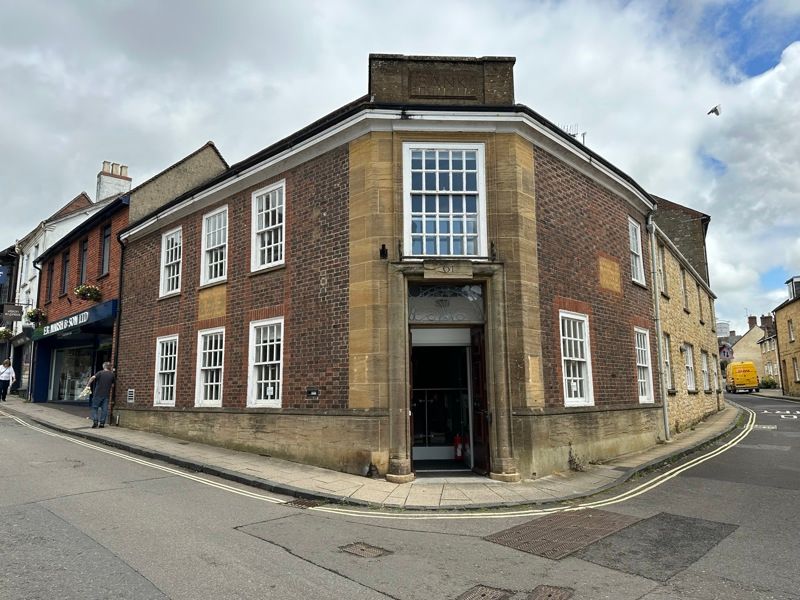 Retail premises to let in Cheap Street, Sherborne, Dorset DT9, £24,000 pa