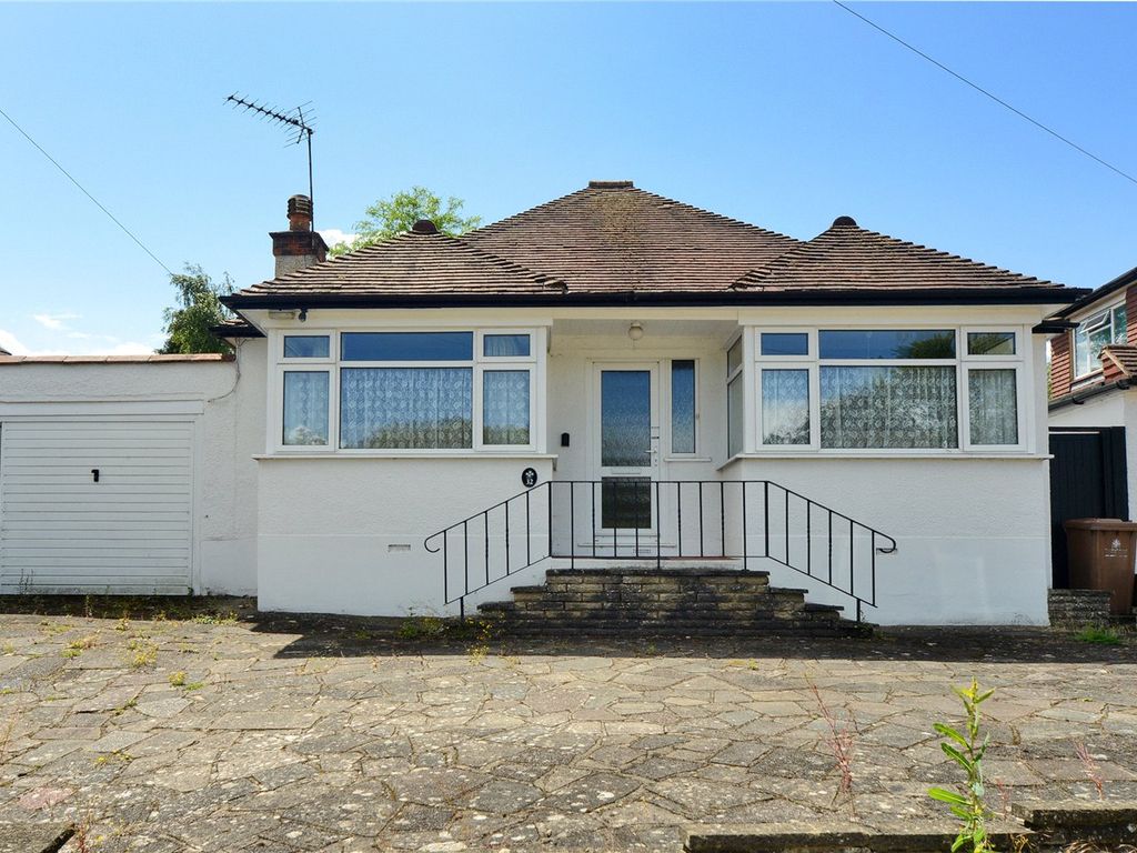 2 bed bungalow for sale in Upper Pines, Banstead, Surrey SM7, £550,000