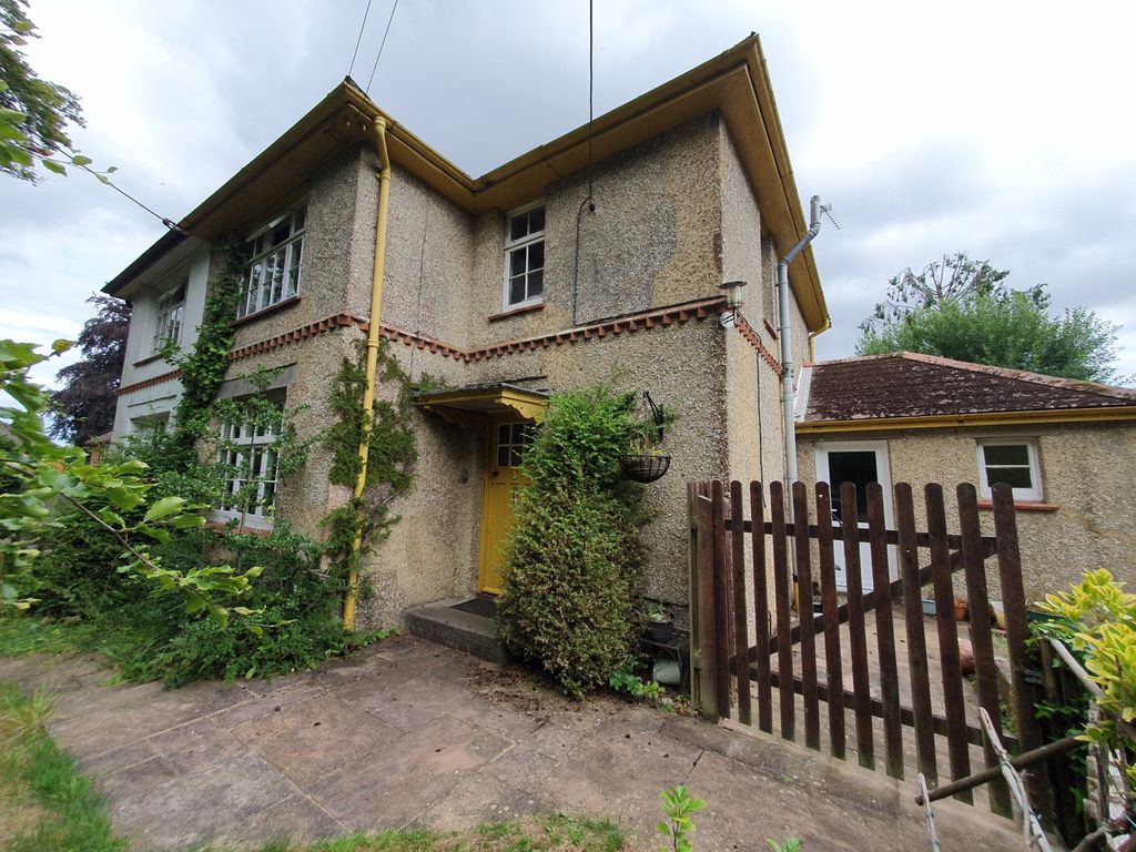 3 bed semi-detached house for sale in Clarendon Road, Alderbury, Salisbury, Wiltshire SP5, £375,000