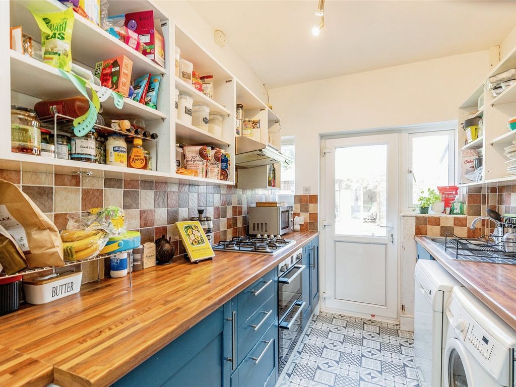 3 bed terraced house for sale in Beverley Road, Bristol BS7, £395,000