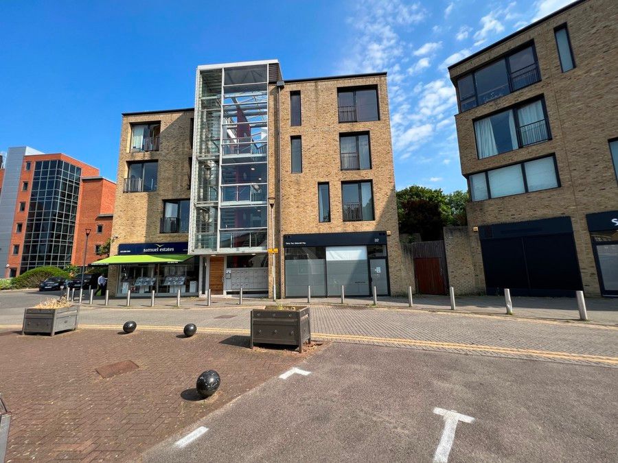 Retail premises to let in 32 Watermill Way, Wimbledon, London, Greater London SW19, £180,000 pa
