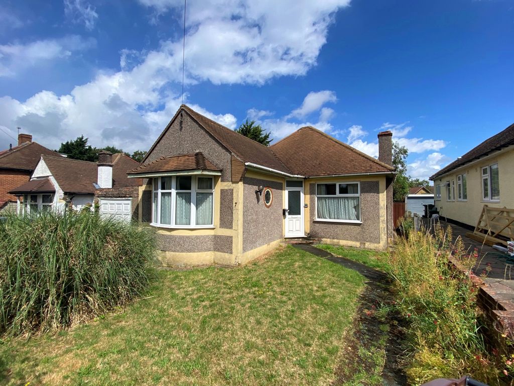 3 bed bungalow for sale in Eton Road, Orpington BR6, £525,000