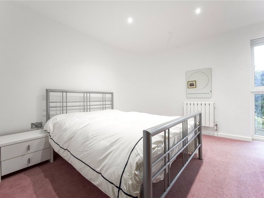 2 bed flat for sale in Banks Road, Sandbanks, Poole, Dorset BH13, £599,950