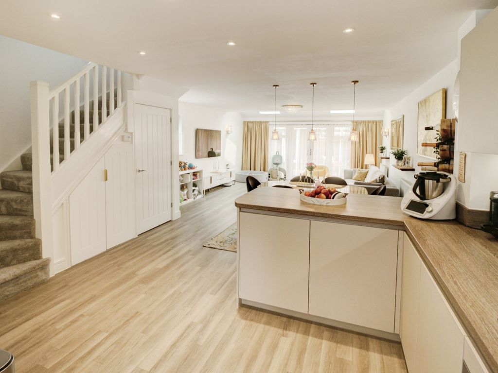 3 bed semi-detached house for sale in Seymour Drive, Marden, Tonbridge TN12, £450,000