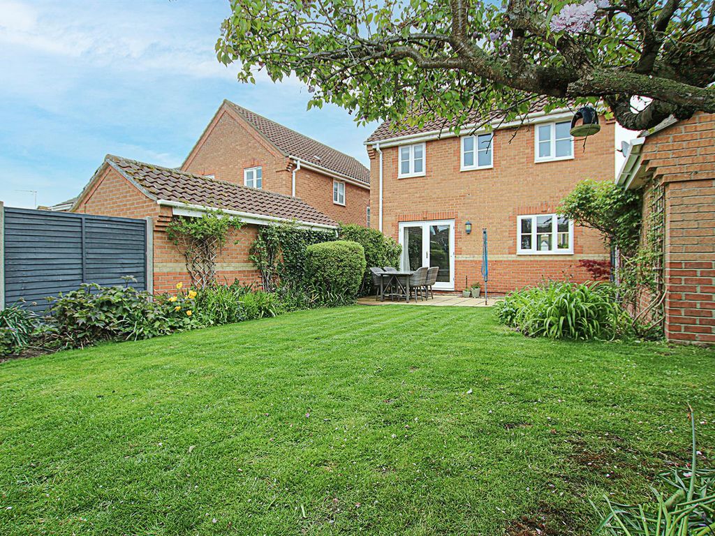 3 bed detached house for sale in Appletree Grove, Burwell, Cambridgeshire CB25, £365,000