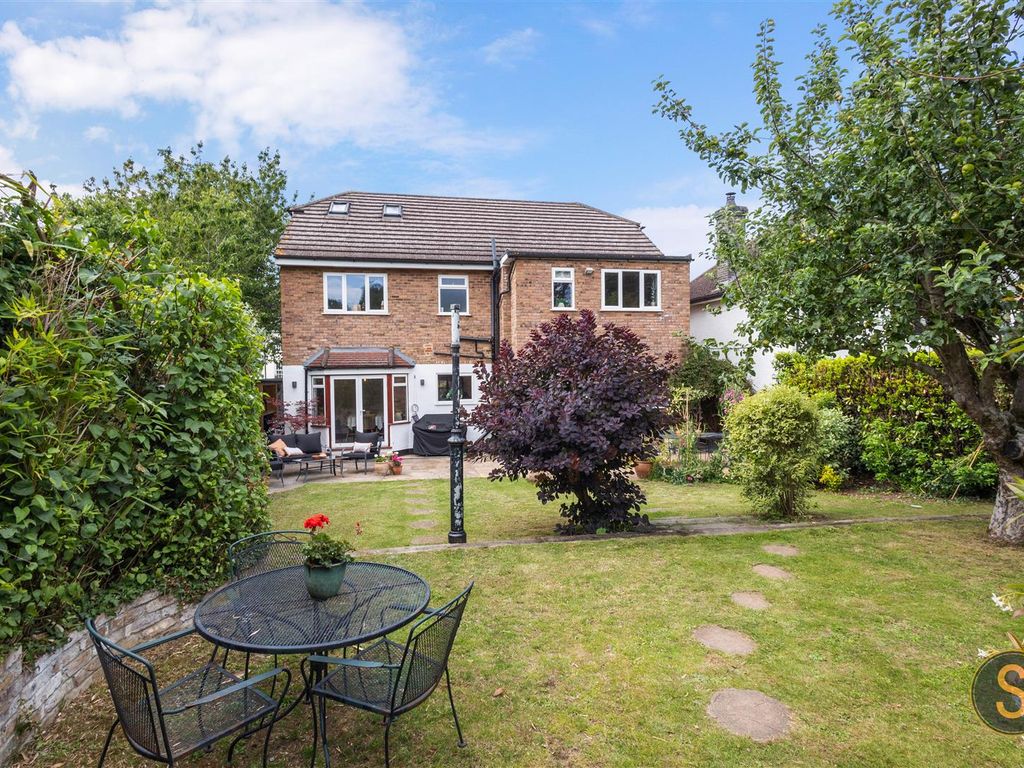 5 bed detached house for sale in Vicarage Lane, Kings Langley WD4, £1,225,000