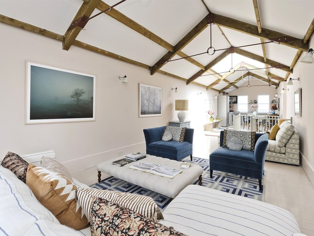 2 bed detached house to rent in Westbourne Park Villas, London W2, £10,833 pcm