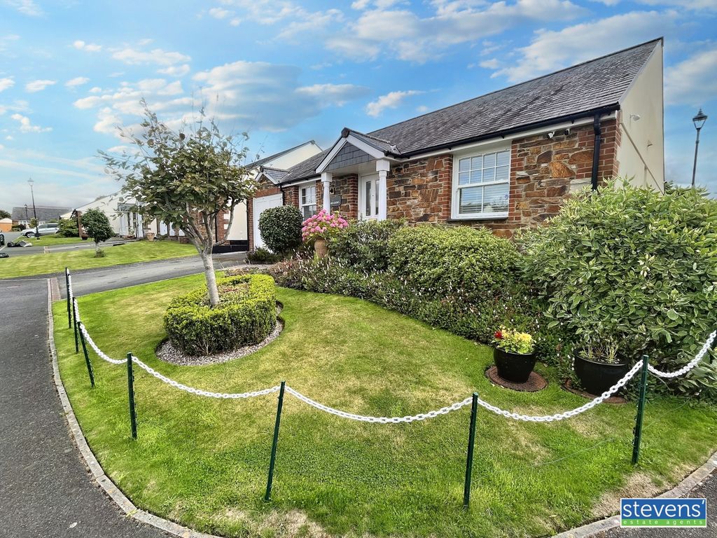 3 bed detached bungalow for sale in The Meadows, Northlew, Okehampton EX20, £395,000