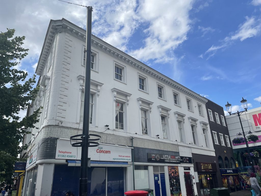 Office to let in George Street, Luton LU1, £60,000 pa