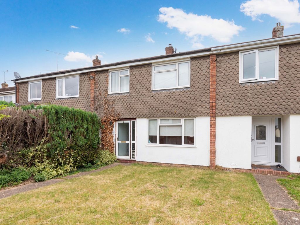 3 bed terraced house for sale in Aldebury Road, Maidenhead SL6, £425,000