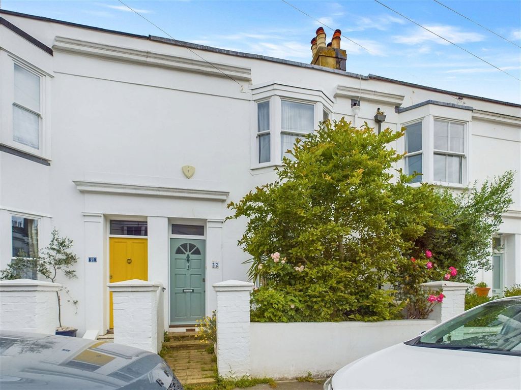 3 bed terraced house for sale in West Hill Street, Brighton BN1, £725,000