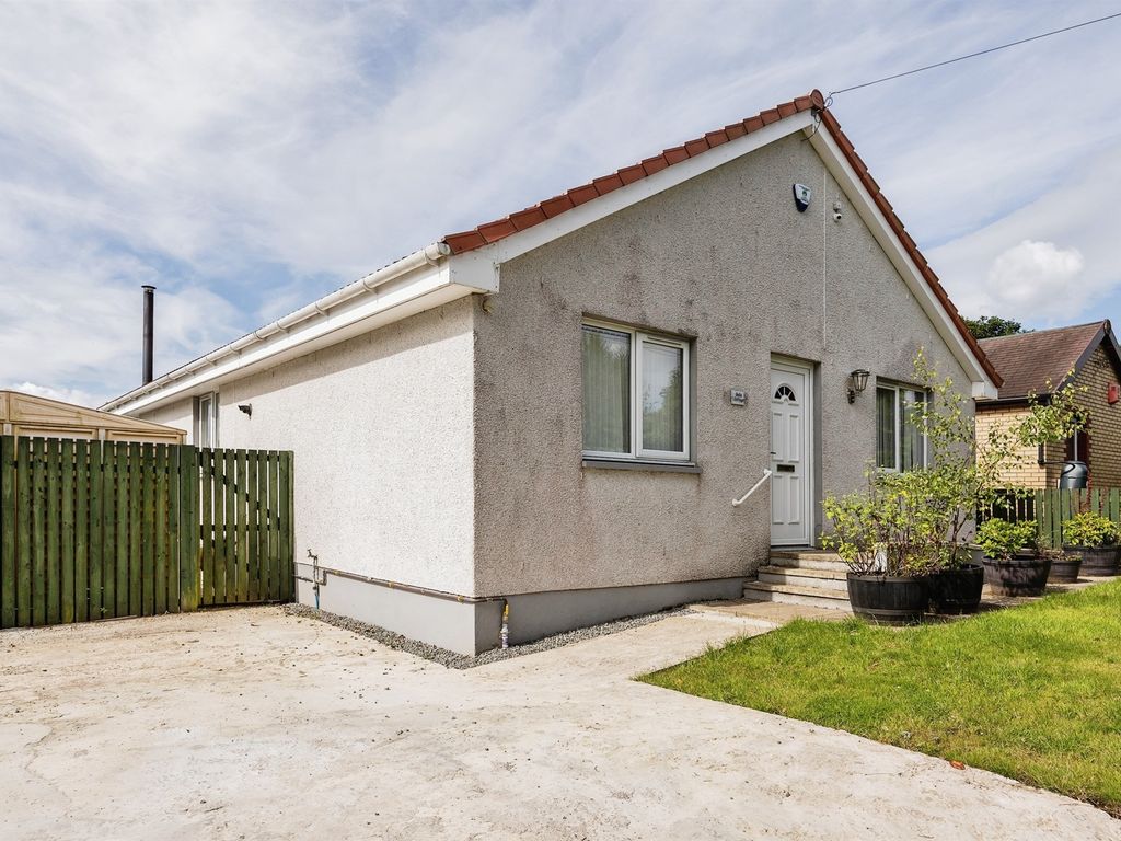 3 bed detached house for sale in Fort Road, Kilcreggan, Helensburgh G84, £450,000