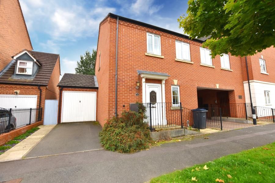 2 bed property for sale in Ratcliffe Avenue, Birmingham B30, £140,000