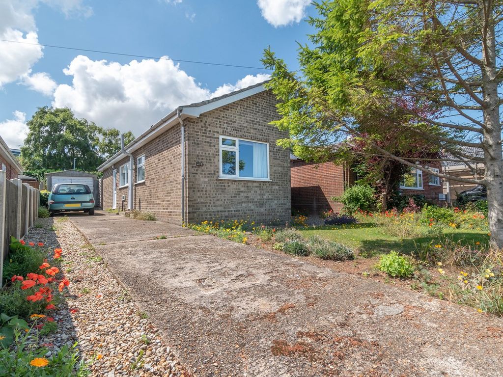 3 bed bungalow for sale in Waveney Close, Wells-Next-The-Sea NR23, £385,000