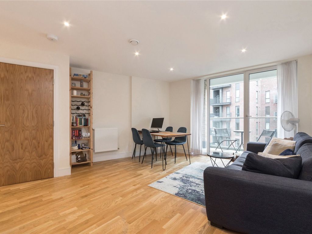 2 bed flat for sale in Elite House, 15 St. Anne's Street E14, £475,000