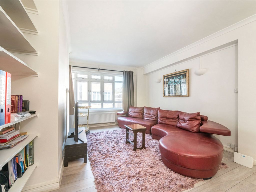 2 bed flat for sale in Portsea Hall, Portsea Place W2, £695,000