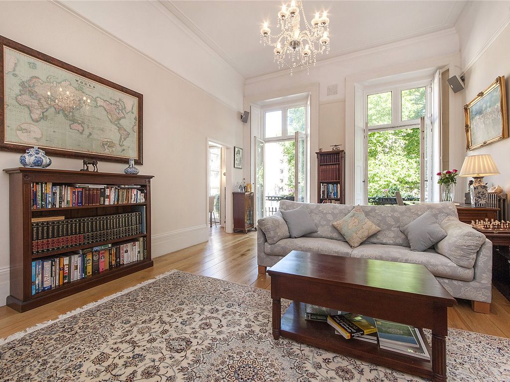 1 bed flat for sale in Hyde Park Square, Hyde Park W2, £1,350,000