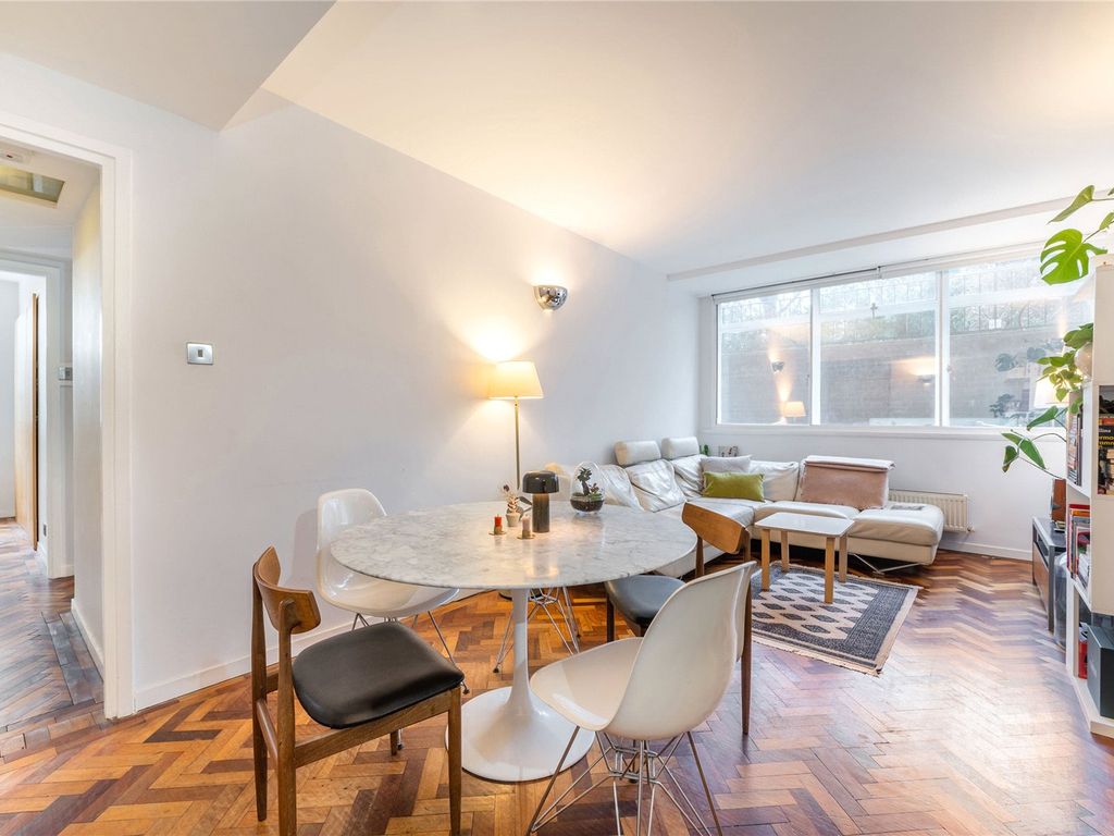 2 bed flat for sale in Falmouth House, Clarendon Place W2, £900,000