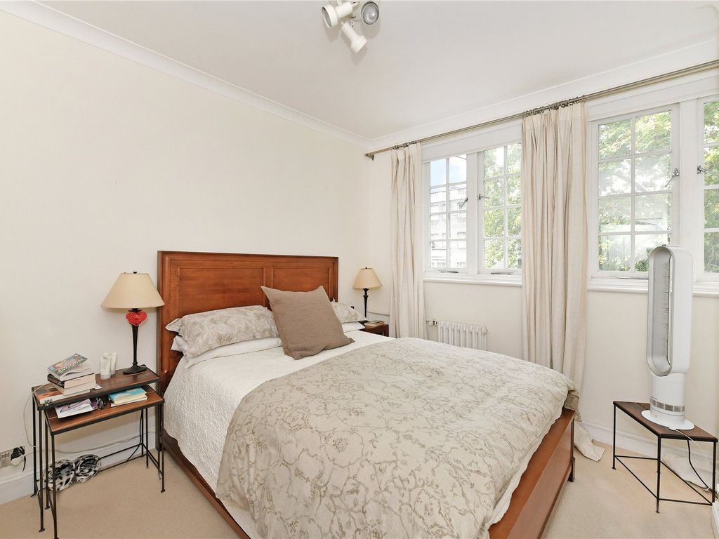 2 bed flat for sale in Hyde Park Street, Hyde Park W2, £1,400,000