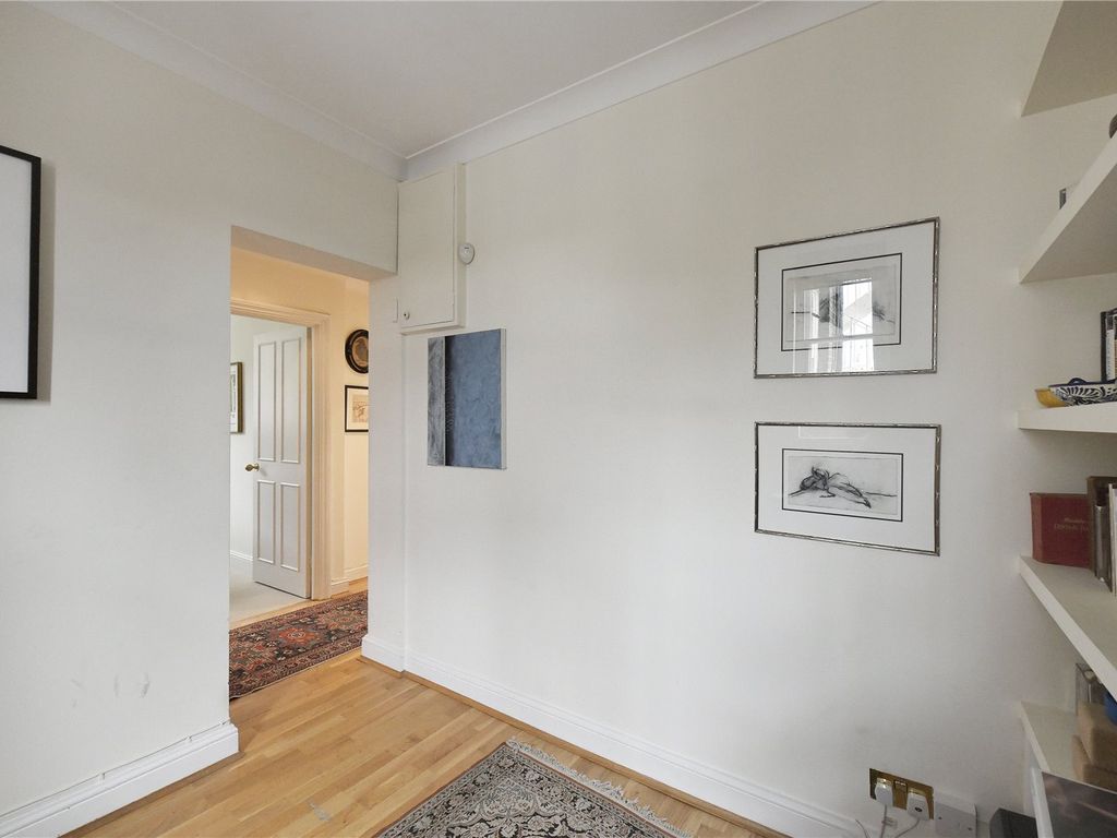 2 bed flat for sale in Hyde Park Street, Hyde Park W2, £1,400,000