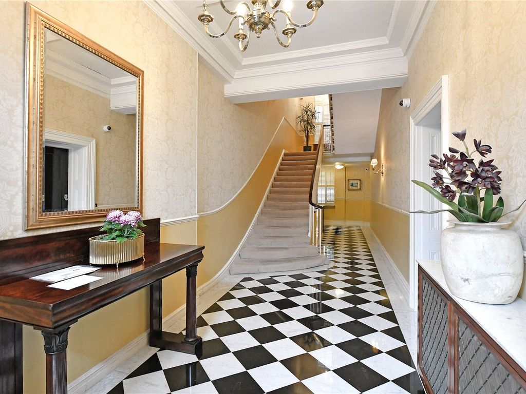 2 bed flat for sale in Hyde Park Street, Hyde Park W2, £1,400,000