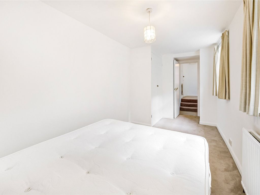 1 bed flat for sale in Tachbrook Street, Westminster SW1V, £475,000