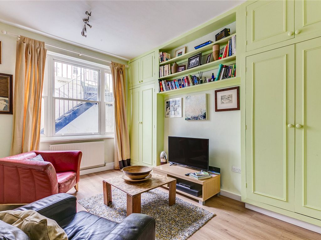 1 bed flat for sale in Alderney Street, Pimlico SW1V, £525,000