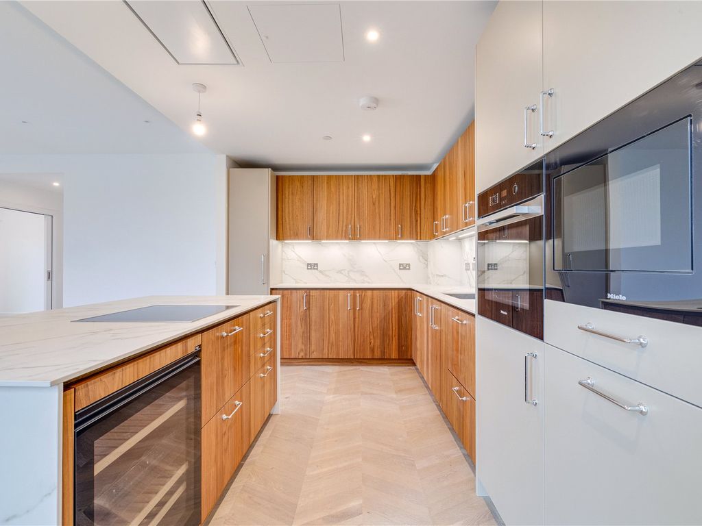 3 bed flat for sale in Walbrook Apartments, Central Avenue SW6, £2,415,000