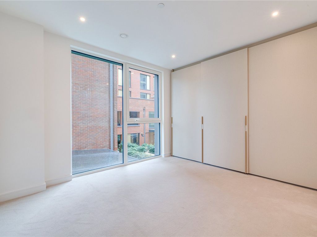 3 bed flat for sale in Walbrook Apartments, Central Avenue SW6, £2,415,000