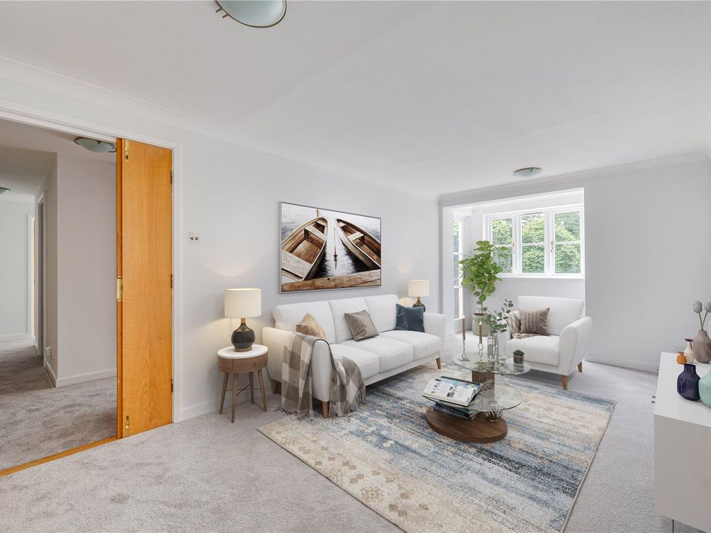 2 bed flat for sale in Brompton Park Crescent, West Brompton SW6, £675,000