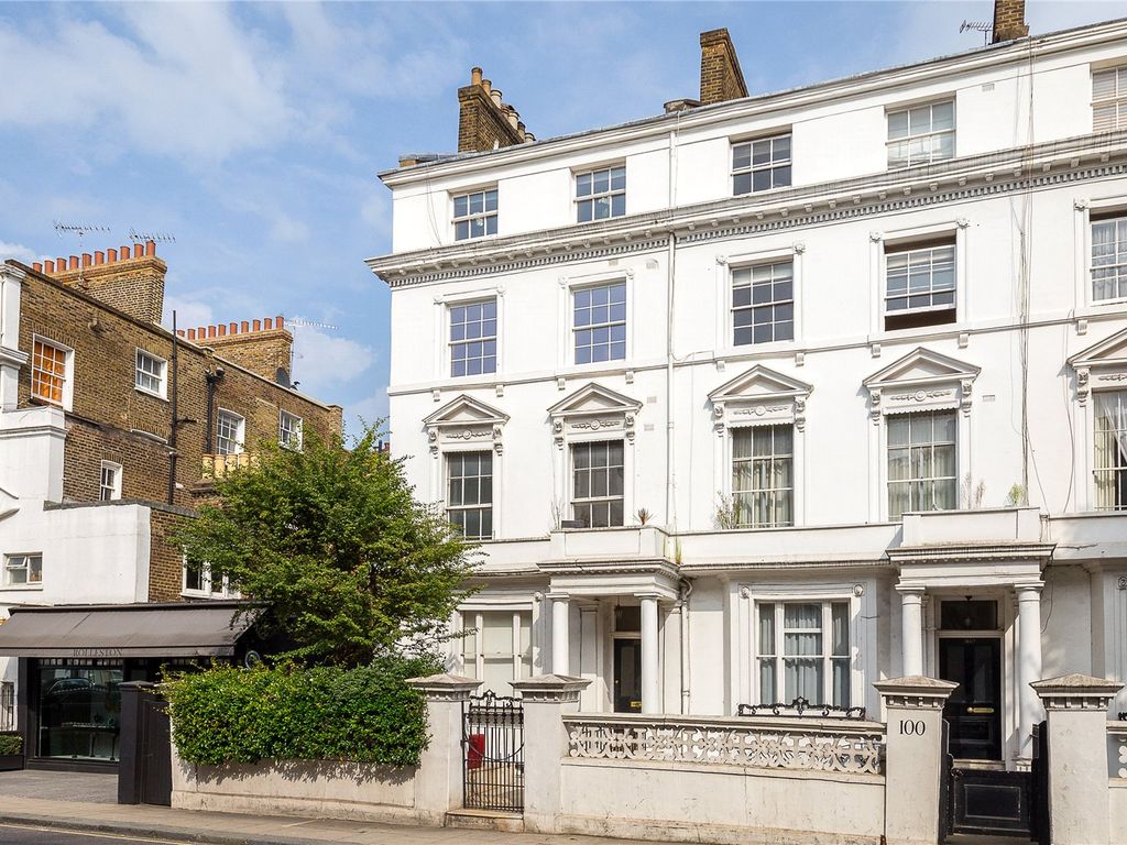 2 bed flat for sale in Kensington Church Street, Campden Hill W8, £775,000