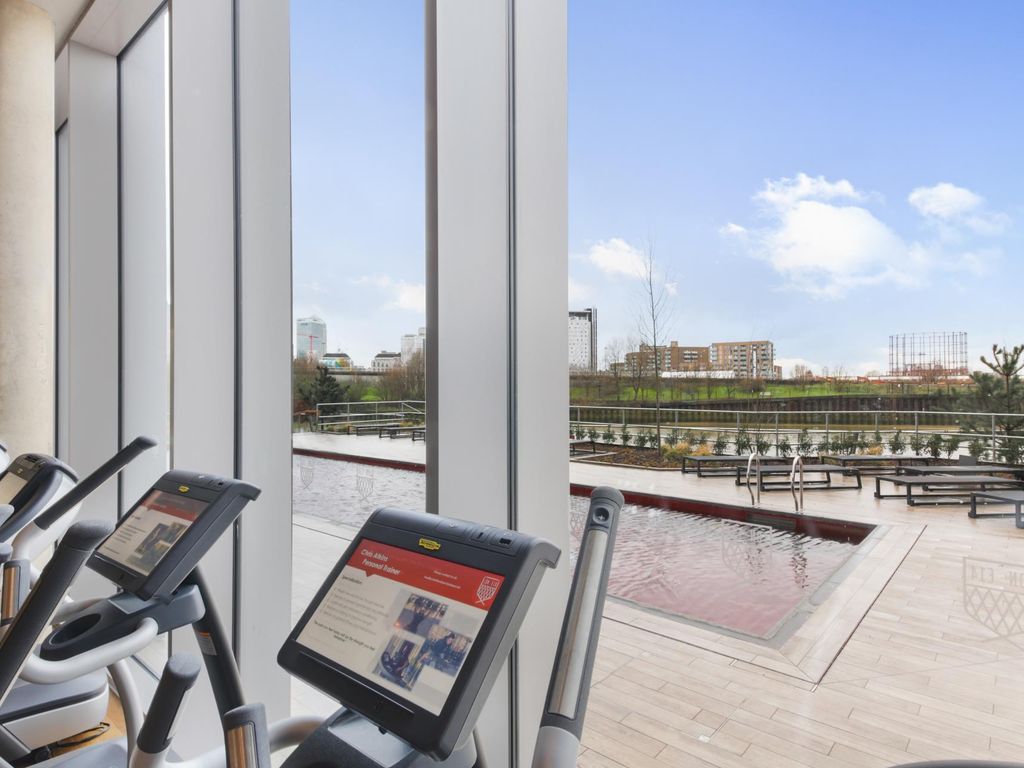 New home, 2 bed flat for sale in Amelia House, London City Island, London E14, £675,000