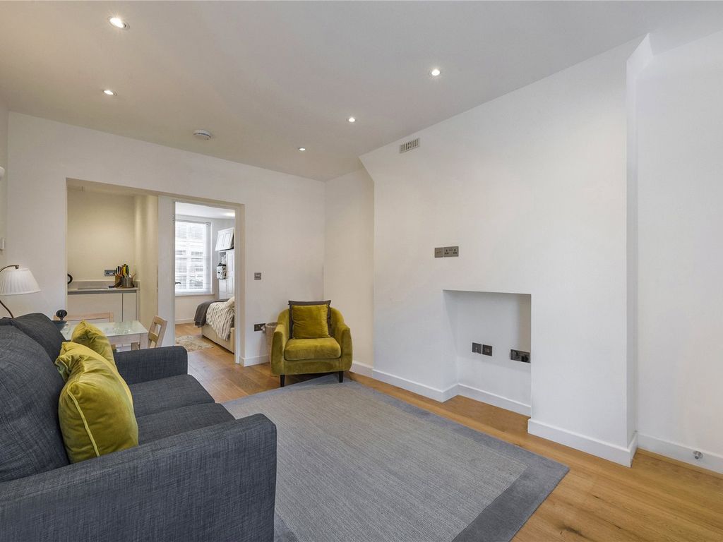 1 bed flat for sale in Fletcher Buildings, Martlett Court WC2B, £570,000