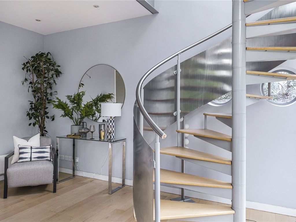 3 bed property for sale in Lonsdale Place, Barnsbury N1, £2,000,000