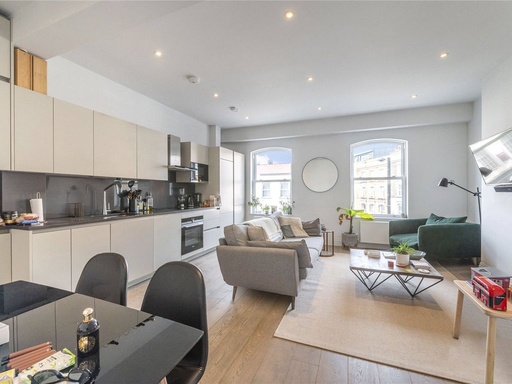 3 bed flat for sale in Alvington Crescent, Dalston E8, £700,000