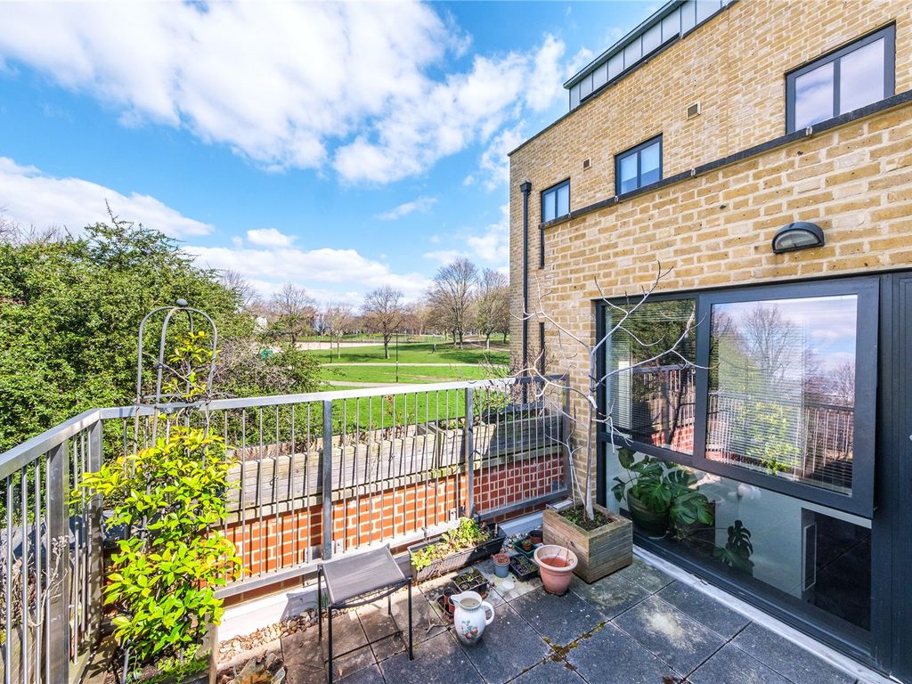 4 bed terraced house for sale in Charlotte Terrace, Barnsbury N1, £1,750,000