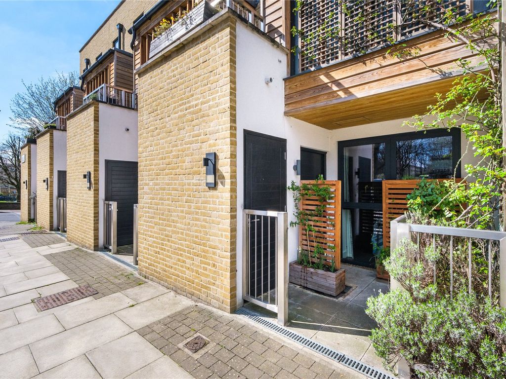 4 bed terraced house for sale in Charlotte Terrace, Barnsbury N1, £1,750,000