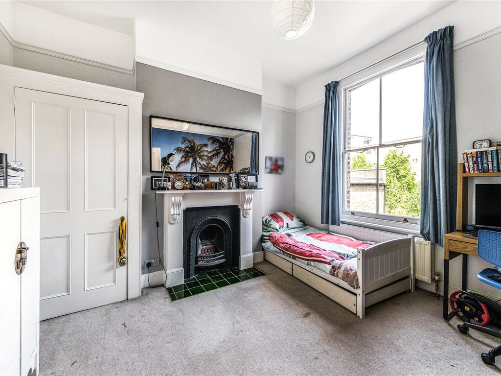 5 bed property for sale in Highbury Hill, Highbury N5, £2,600,000