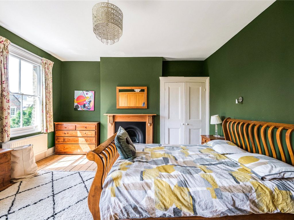 5 bed property for sale in Highbury Hill, Highbury N5, £2,600,000