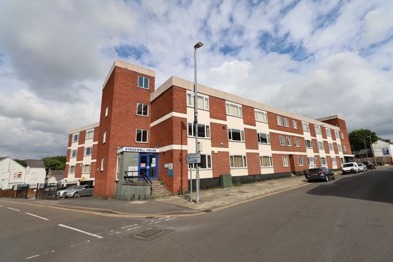 Office to let in New Buildings, Hinckley, Leicestershire LE10, £18,000 pa