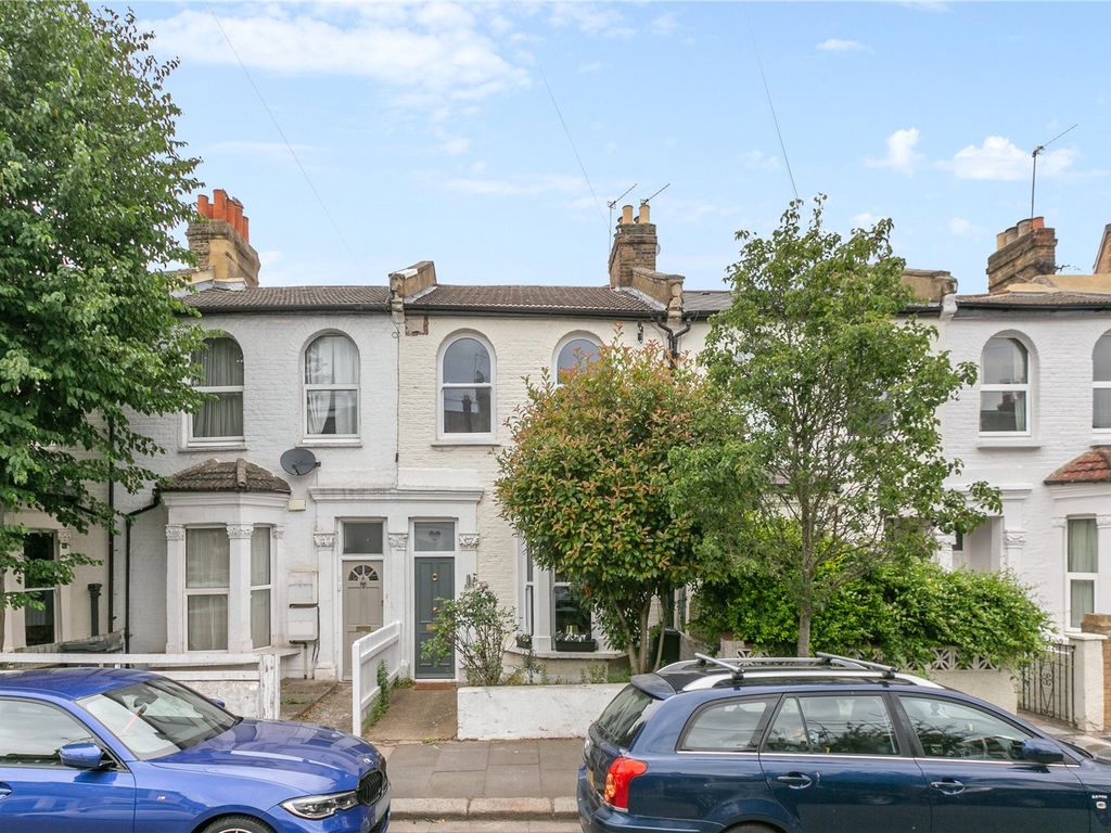 3 bed property for sale in Hannell Road, Munster Village SW6, £1,050,000