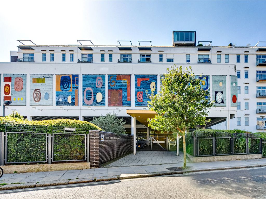 3 bed flat for sale in The Piper Building, Peterborough Road SW6, £1,500,000
