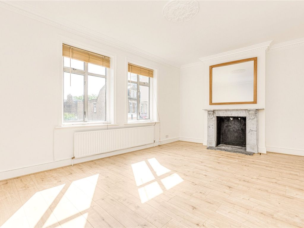 1 bed flat for sale in Fulham Palace Road, Hammersmith W6, £340,000