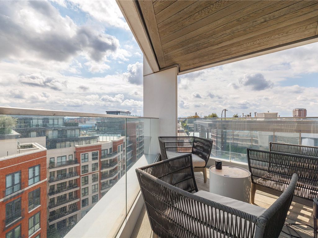 3 bed flat for sale in Chelsea Creek Tower, Park Street SW6, £2,599,950