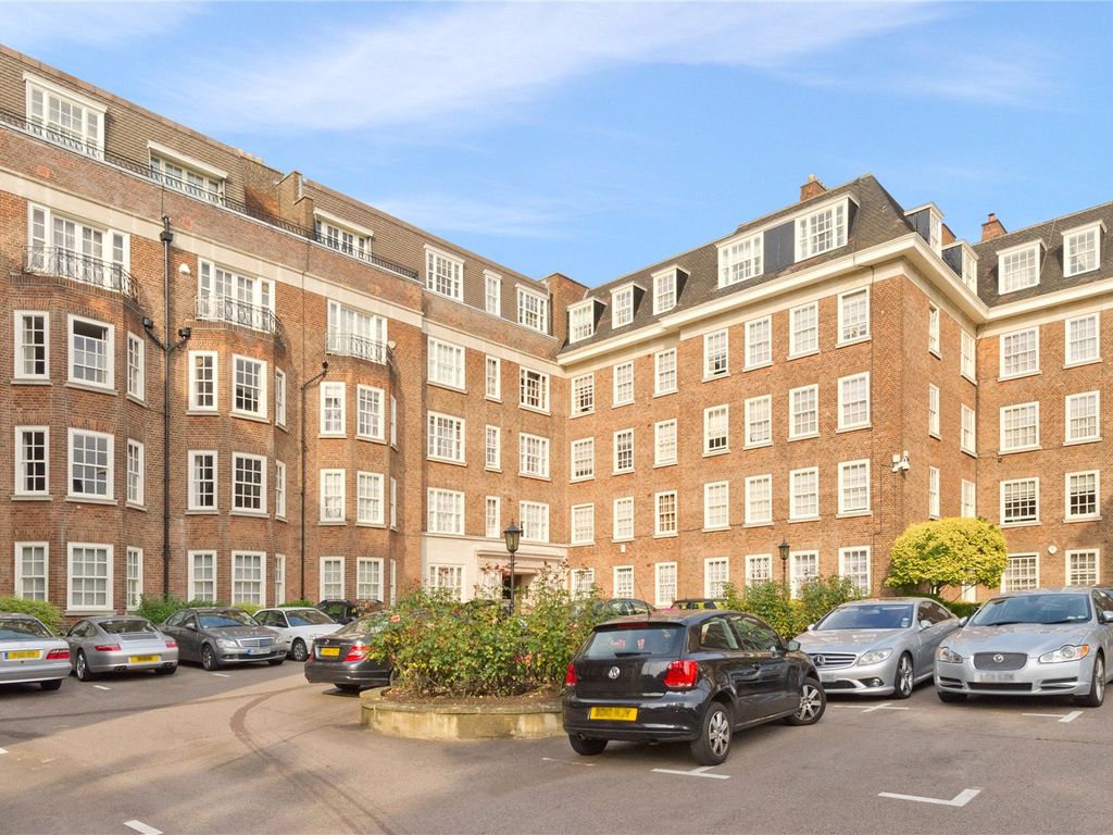 3 bed flat for sale in St. Stephens Close, Avenue Road NW8, £2,150,000