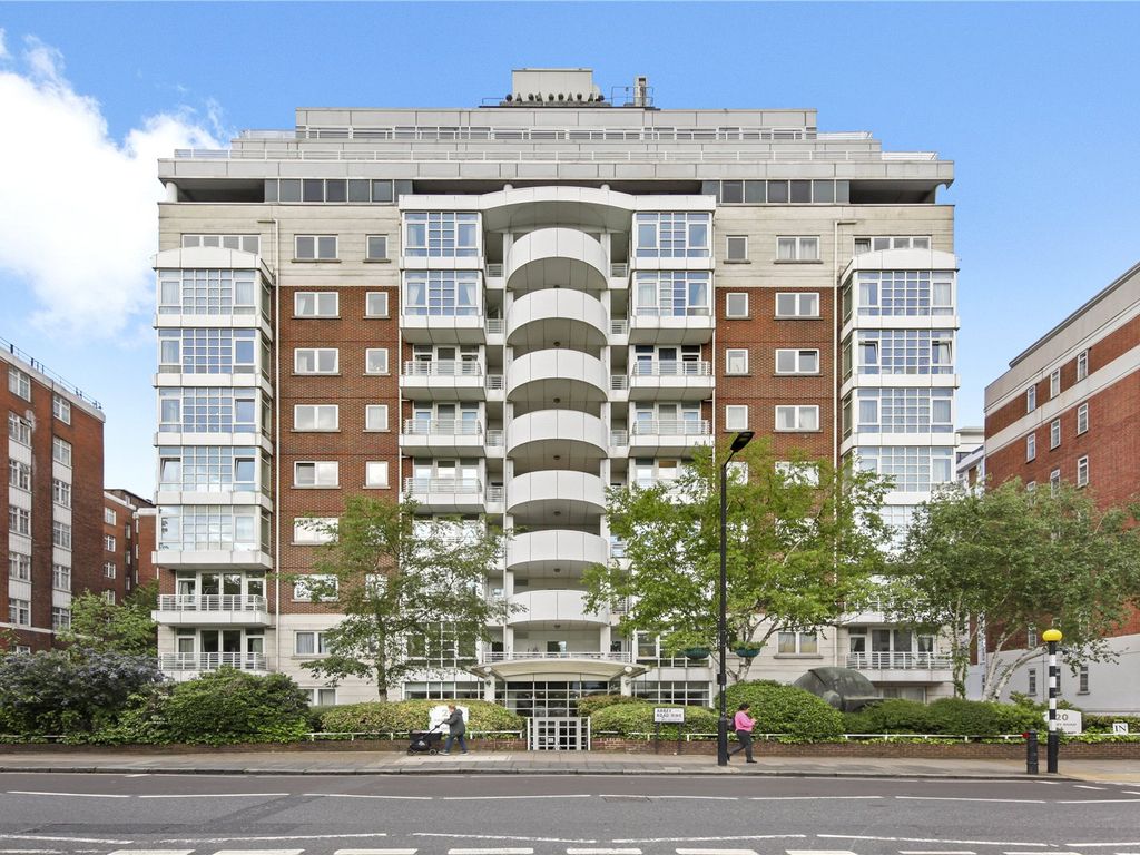 3 bed flat to rent in Abbey Road, St John's Wood NW8, £7,000 pcm