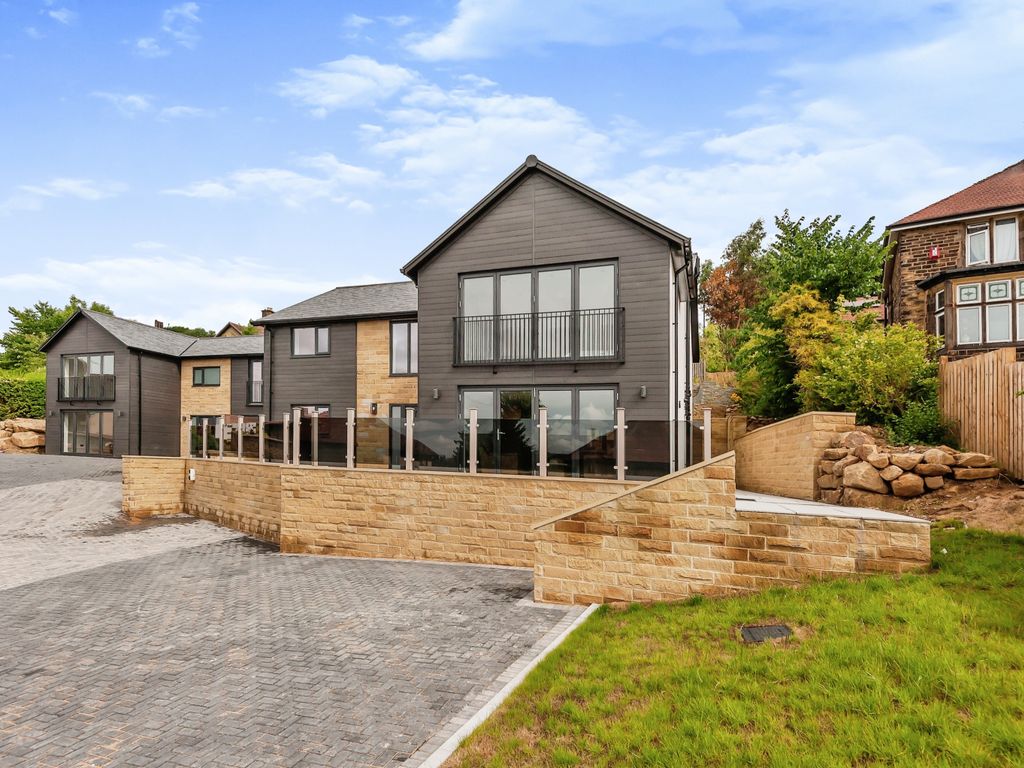 New home, 5 bed detached house for sale in Banks Lane, Riddlesden BD20, £565,000