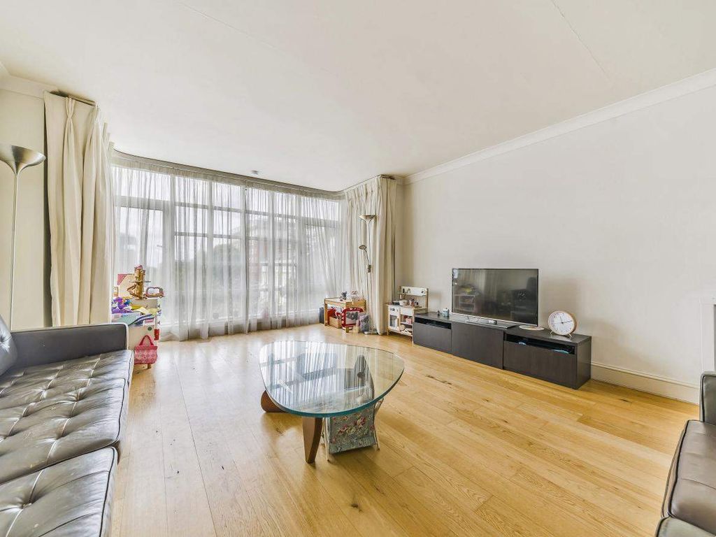 2 bed flat for sale in Abbey Road, London NW8, £1,250,000