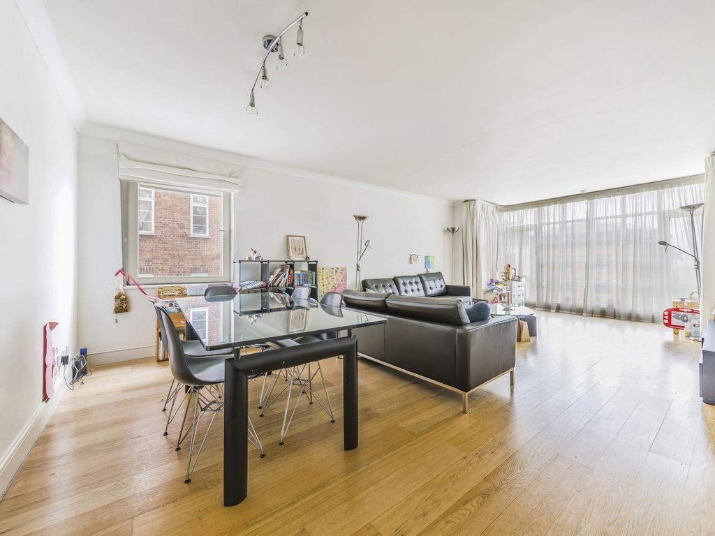 2 bed flat for sale in Abbey Road, London NW8, £1,250,000